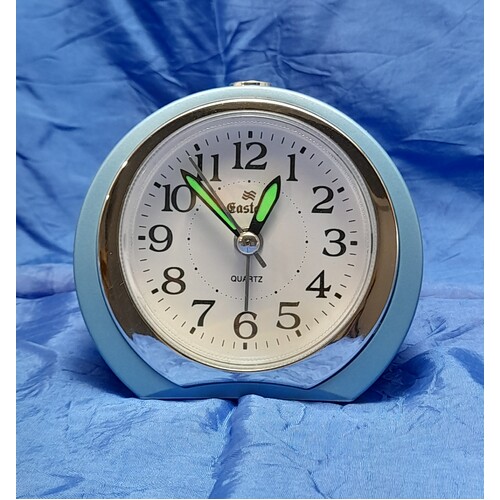 Blue Small Alarm Clock with Luminous Hands - 6111