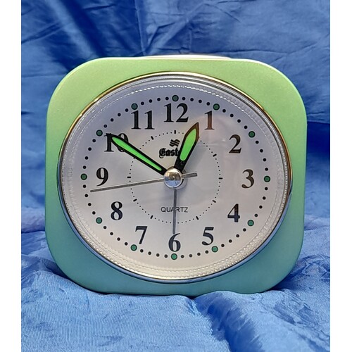 Green Small Alarm Clock with Luminous Hands - 6112